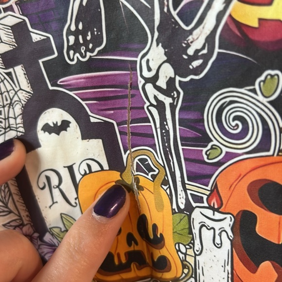 Women’s Large Stay Spooky Halloween Shirt - Picture 3 of 8